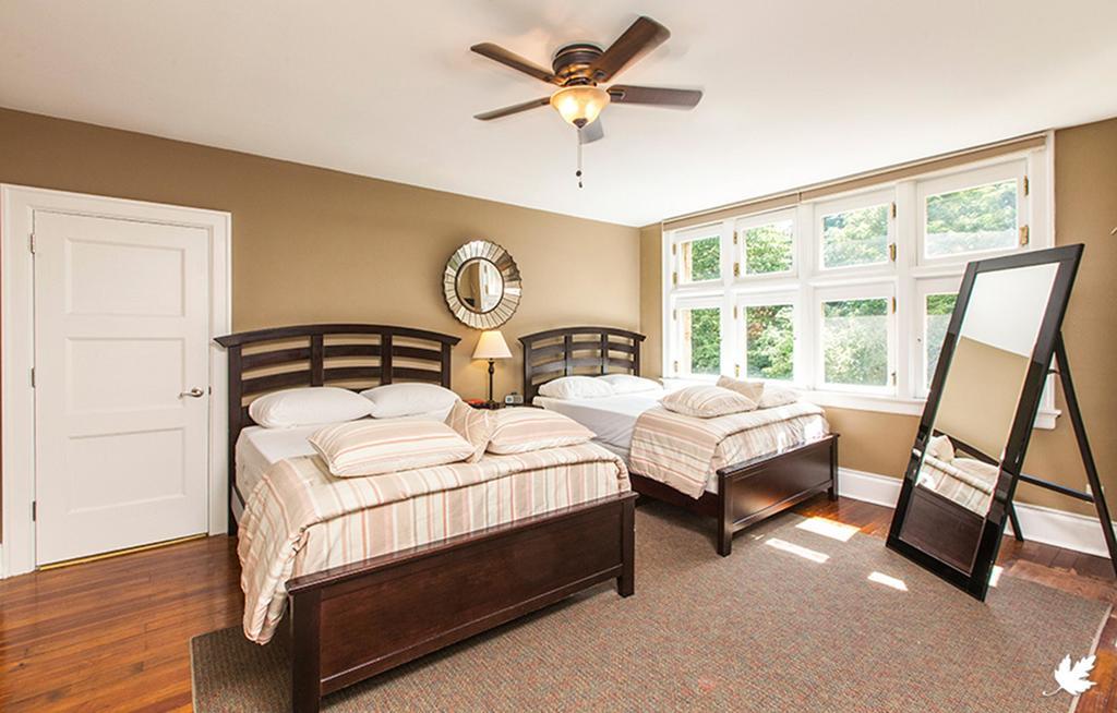 The Mansion At Maple Heights Bed & Breakfast